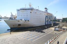 Le Car-Ferry « GNV CRISTAL » accoste au port d’Annaba, annonçant l’inauguration d’une nouvelle ligne maritime régulière vers Civitavecchia - Italie