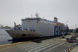 Le Car-Ferry « GNV CRISTAL » accoste de nouveau au port d'Annaba